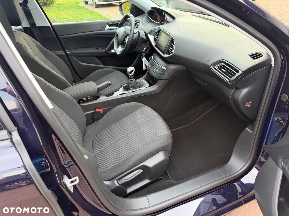 Peugeot 308 PureTech 130 Stop & Start Active - 11