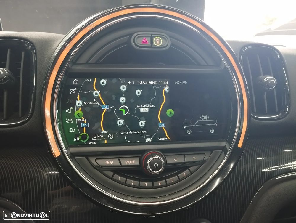 MINI Countryman Cooper SE ALL4 Auto - 32