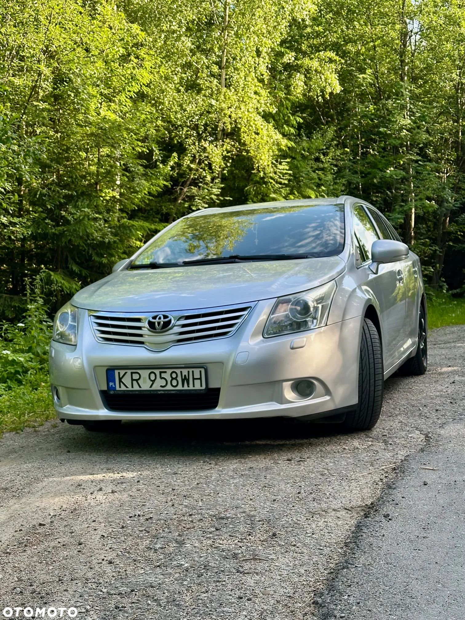 Toyota Avensis 2.0 D-4D Luna - 1