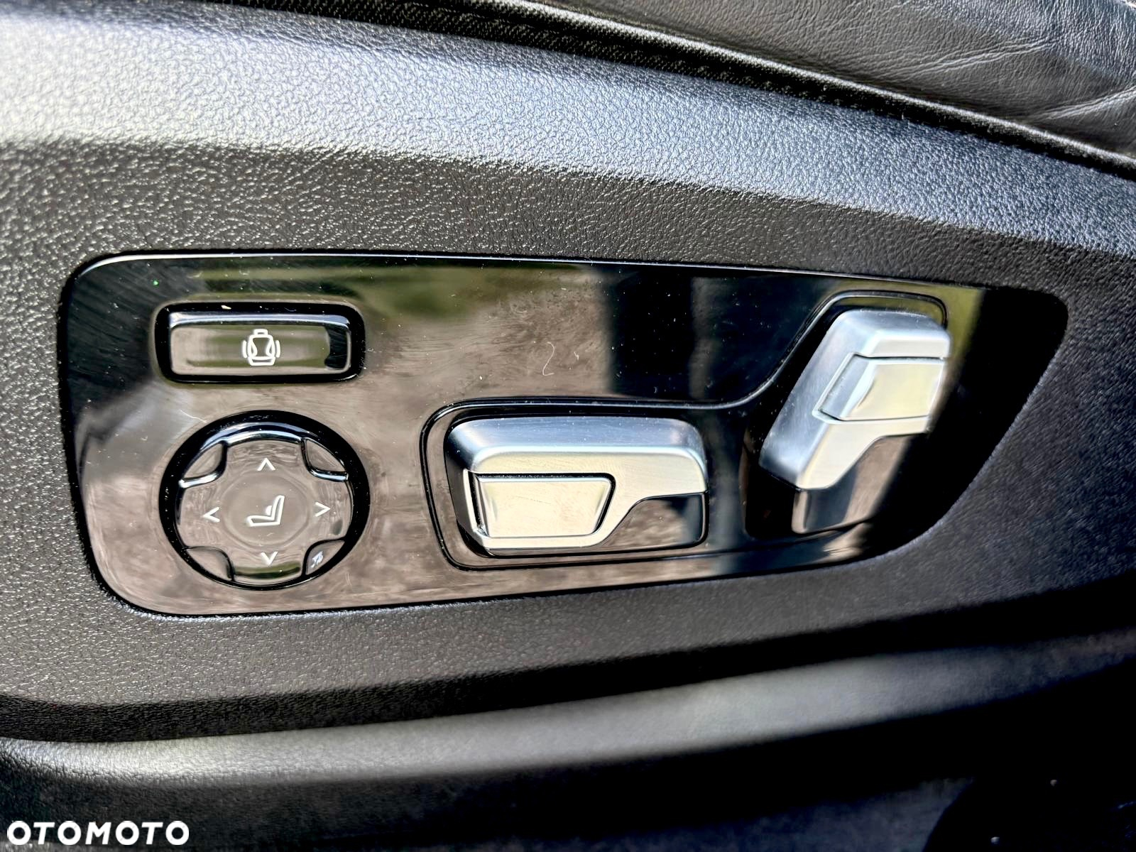 BMW X6 M50d - 28