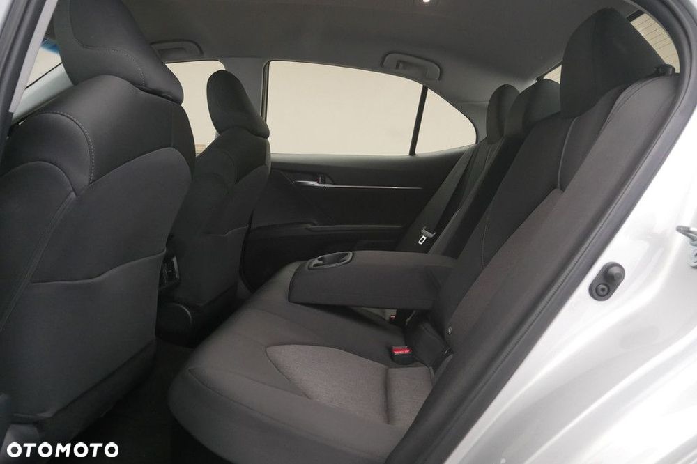 Toyota Camry 2.5 Hybrid Comfort CVT - 15