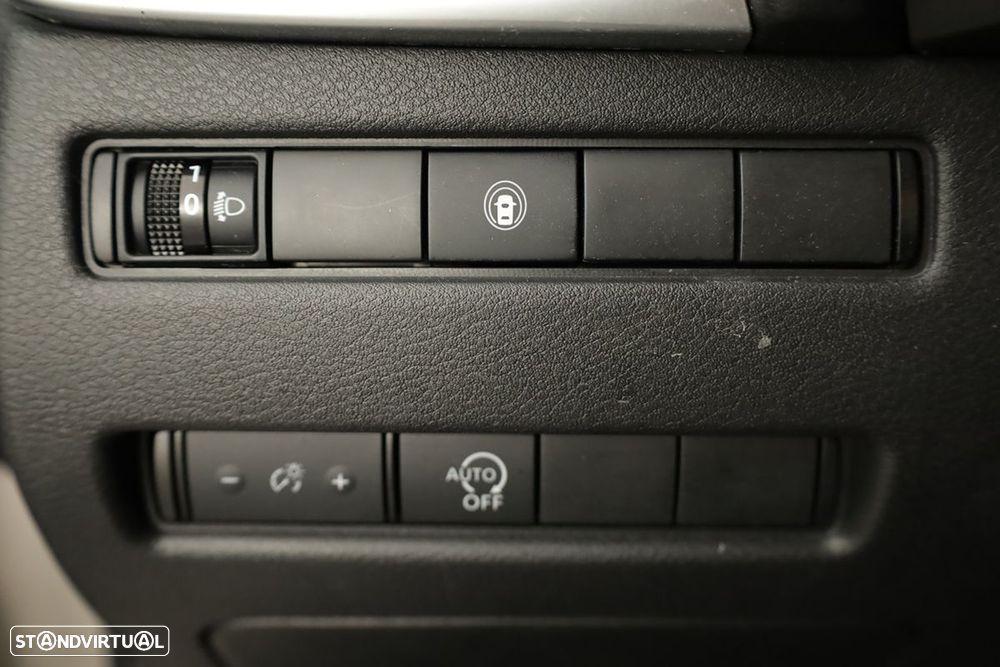 Nissan X-Trail 1.5 VC T N-Connecta 7L - 19