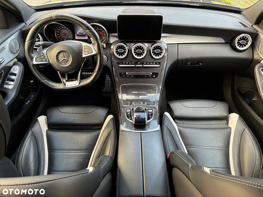 Mercedes-Benz Klasa C AMG 63 S AMG Speedshift 7G-MCT - 28