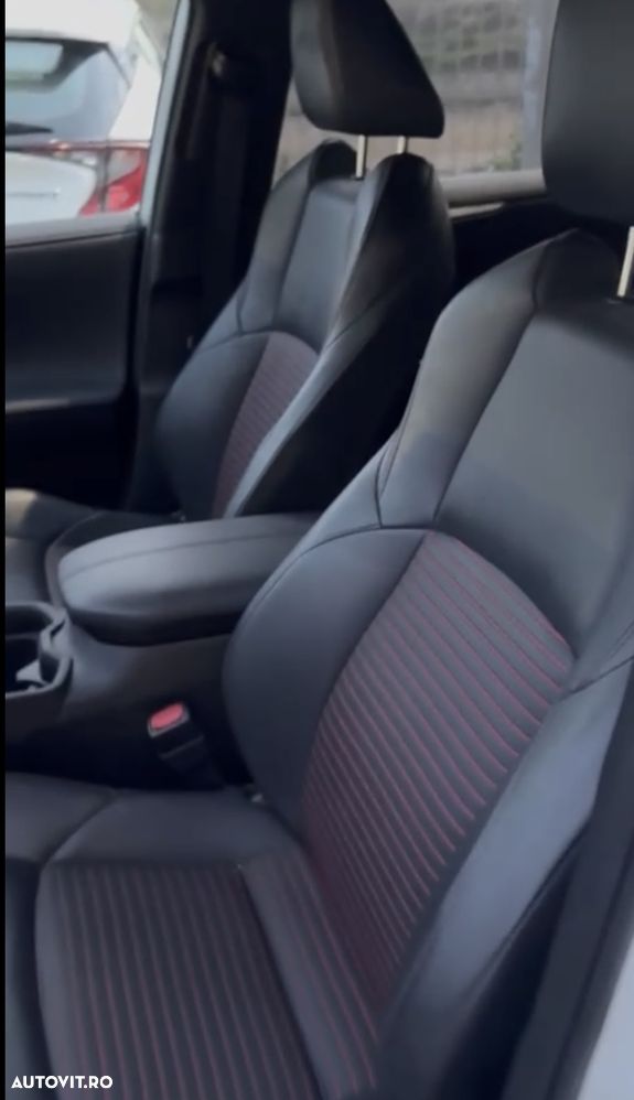 Toyota RAV4 2.5 PHEV VVT-iE 4x4 Style Bi-Tone - 8