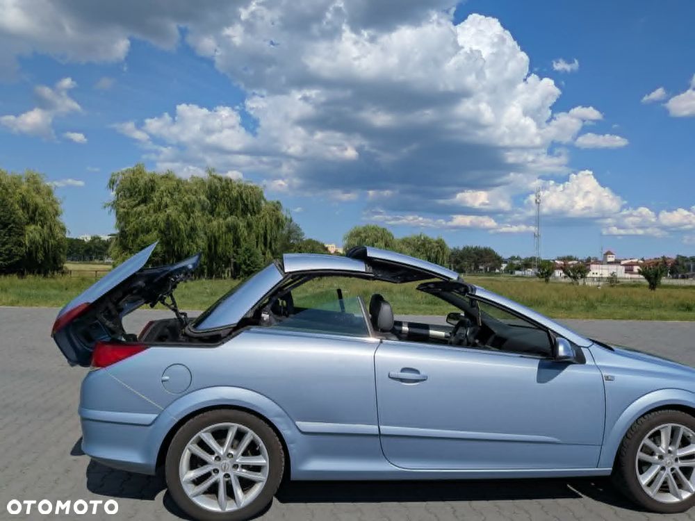 Opel Astra 1.8 Cosmo - 4