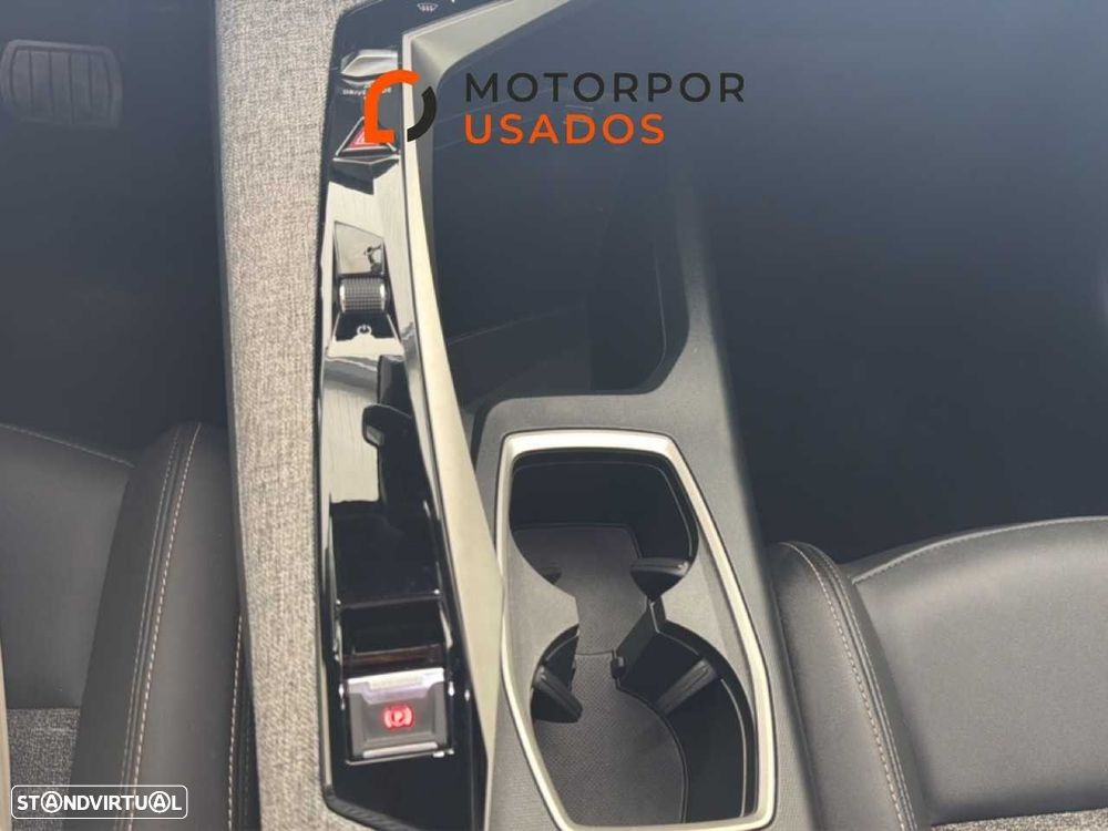 Peugeot 5008 1.2 Hybrid Allure e-DCS6 - 16