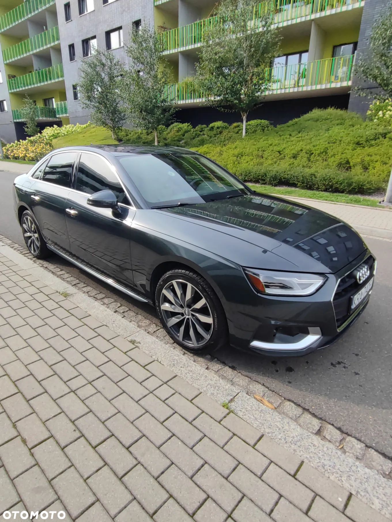 Audi A4 2.0 TFSI ultra S tronic sport - 1