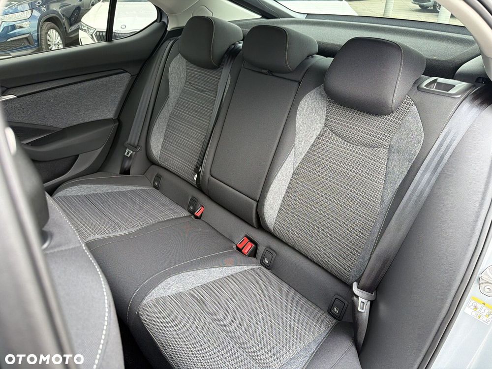 Skoda Superb 2.0 TSI Edition 130 DSG - 25