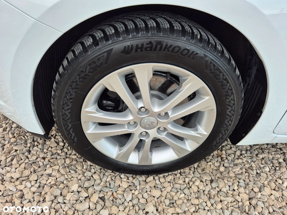 Kia Ceed 1.6 GDI Fifa World Cup Edition - 20