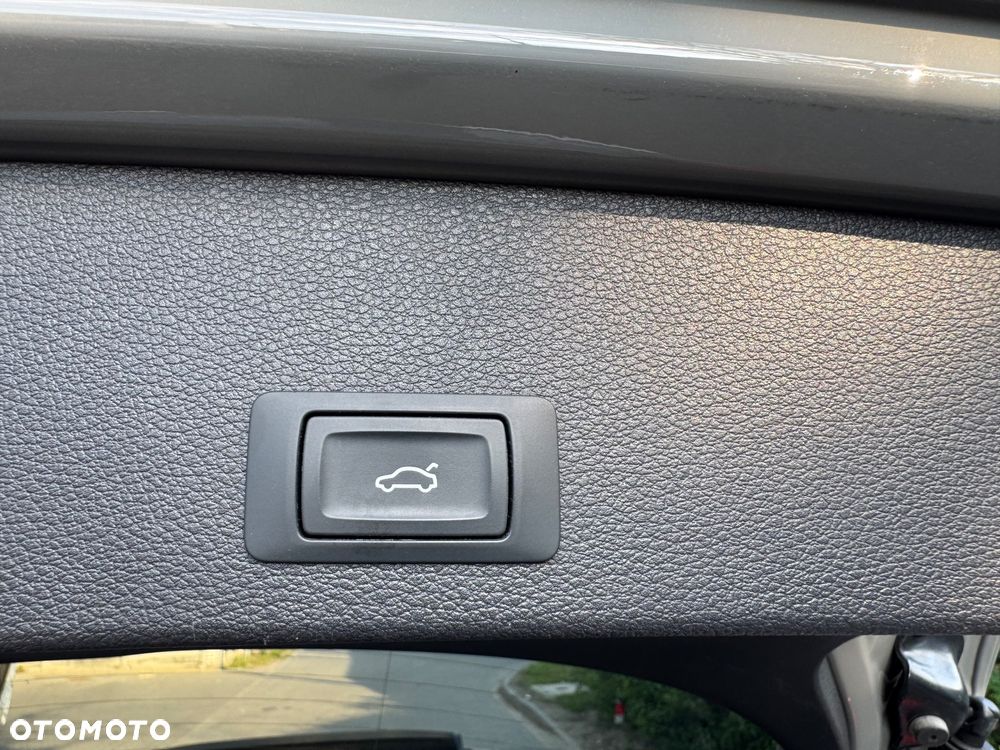 Audi Q2 30 TDI S tronic sport - 21