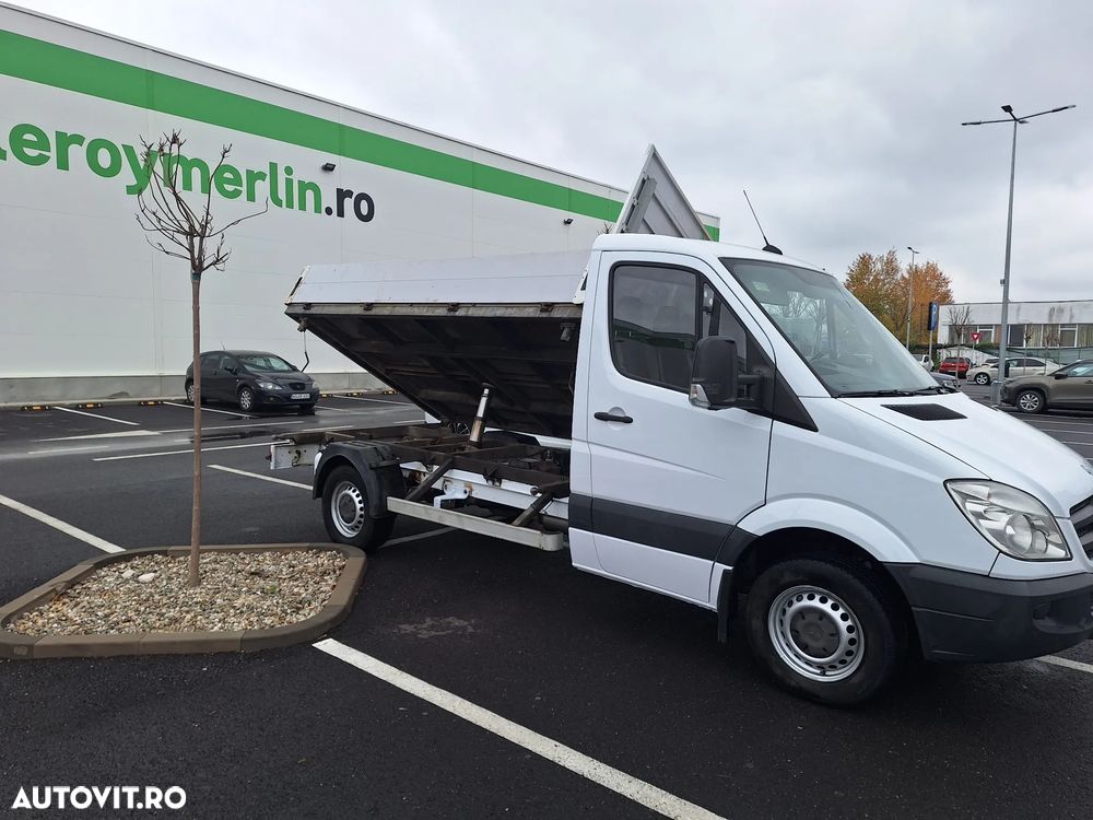 Mercedes-Benz Sprinter - 13