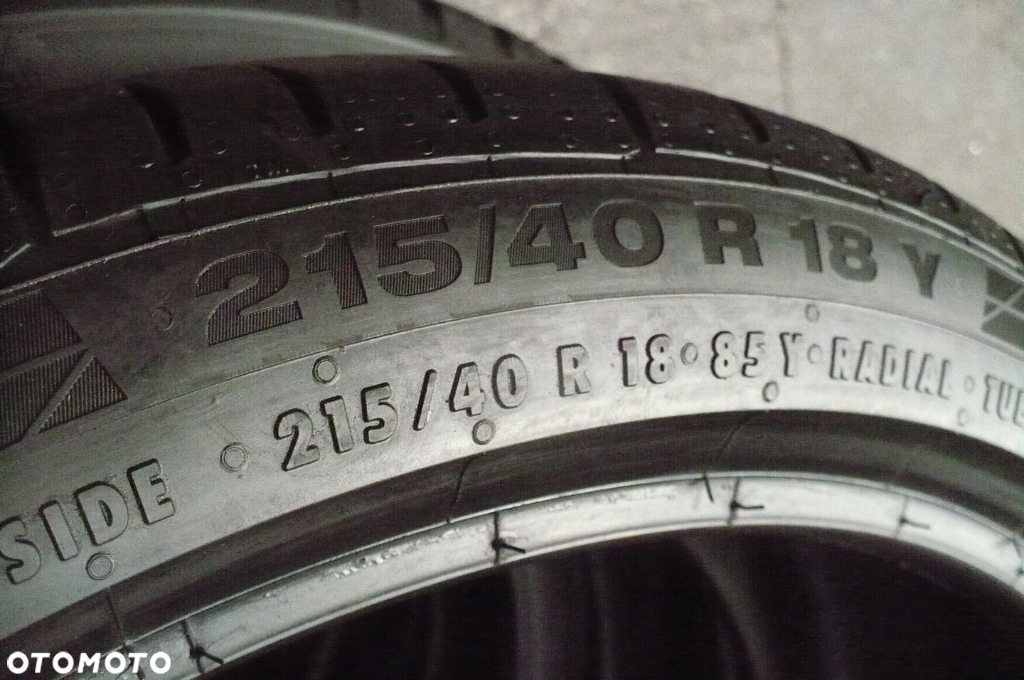 2x CONTINENTAL Sport Contact 5 RFT 215/40R18 6mm 6,2mm 2023 - 2