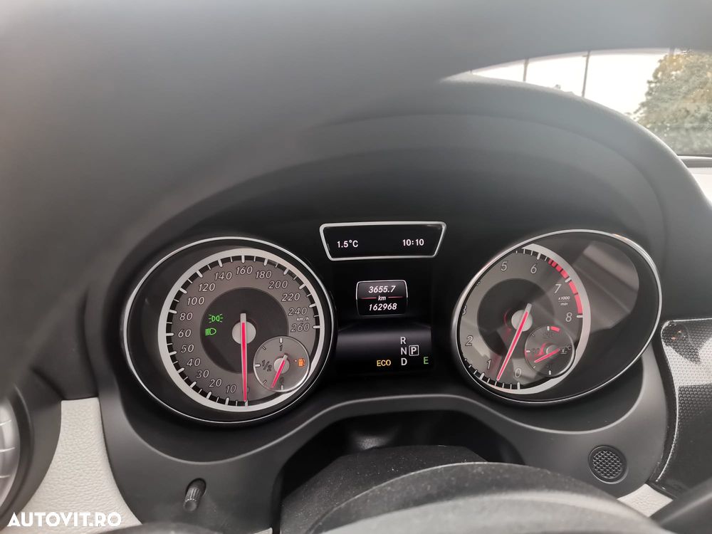Mercedes-Benz CLA 180 - 8