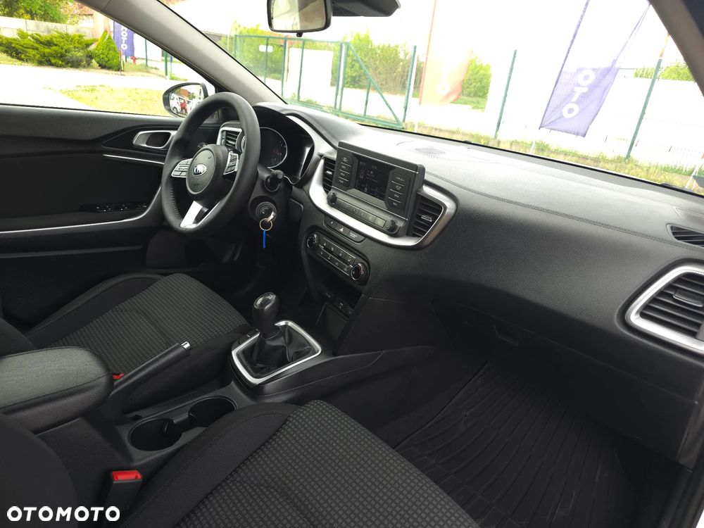 Kia Ceed 1.6 CRDi SCR L Business Line - 13