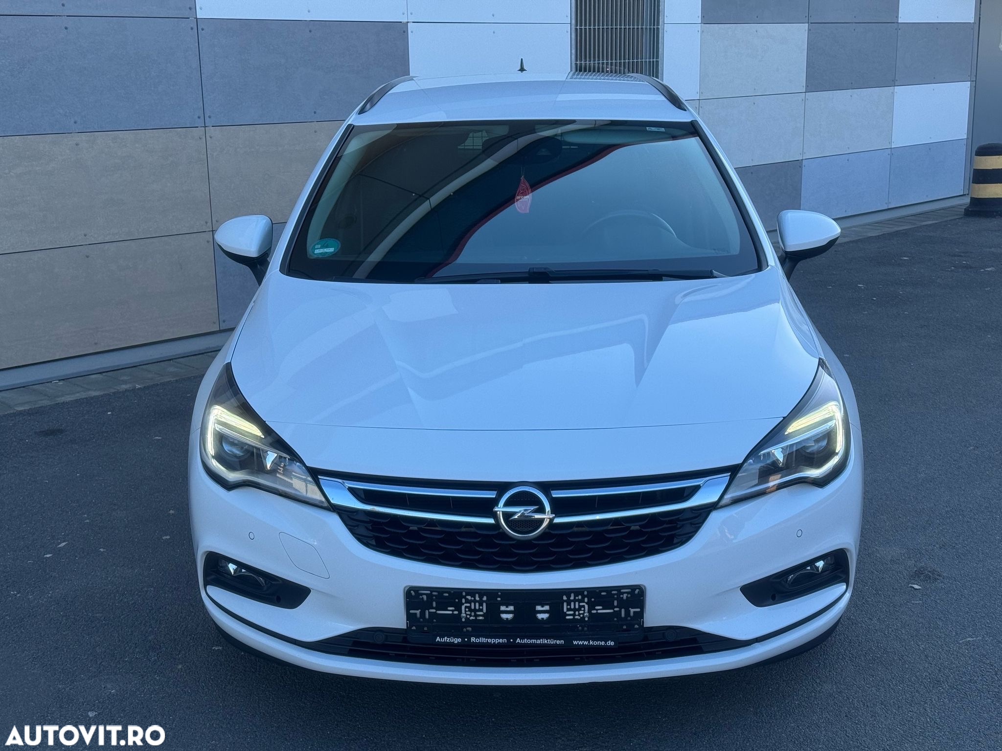 Opel Astra 1.6 CDTI ECOTEC Innovation - 2