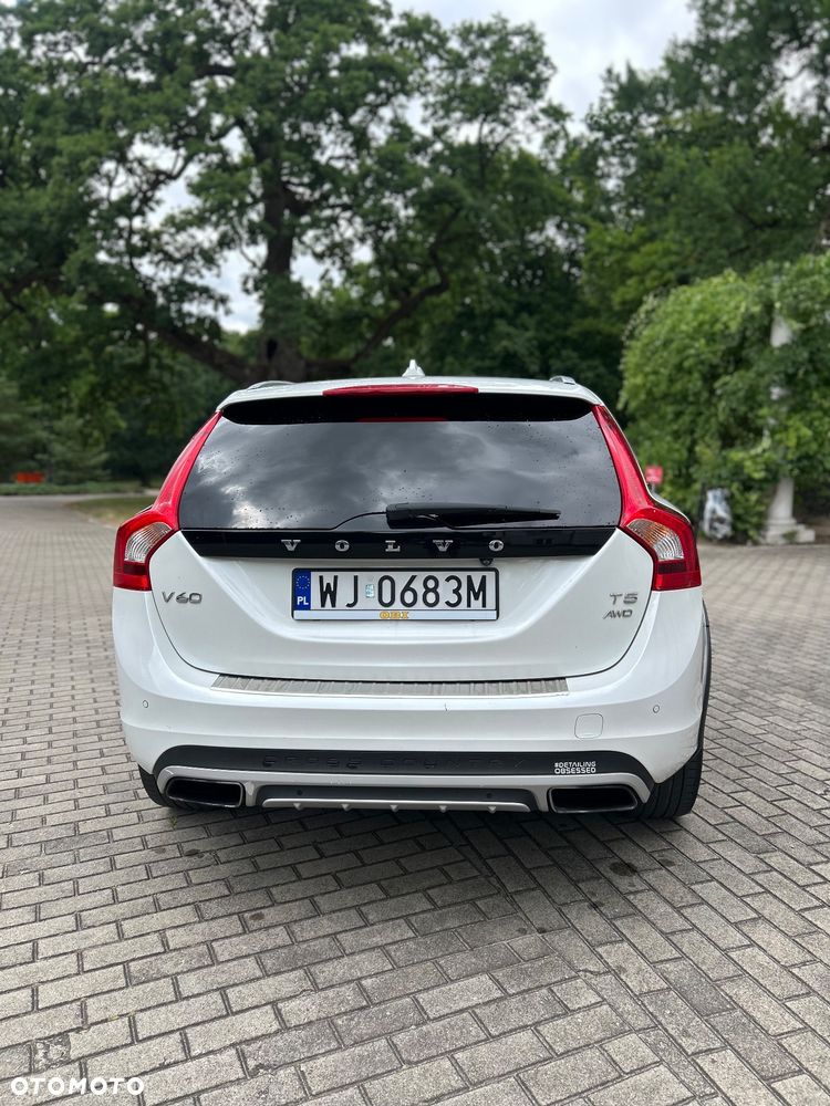Volvo V60 Cross Country T5 AWD Momentum - 6
