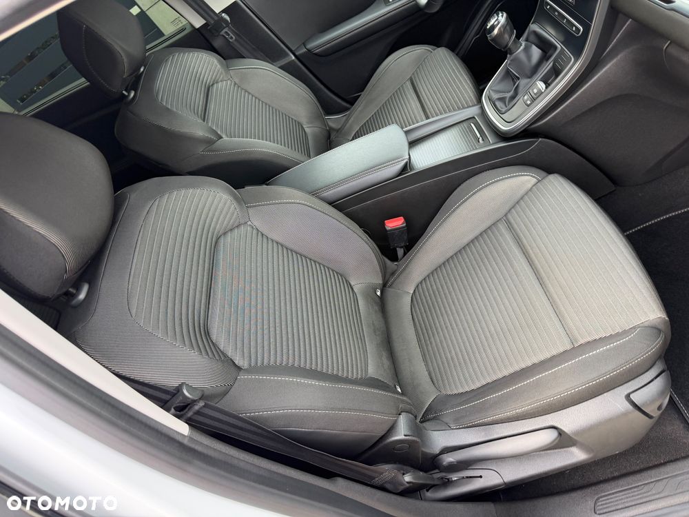 Renault Grand Scenic - 21