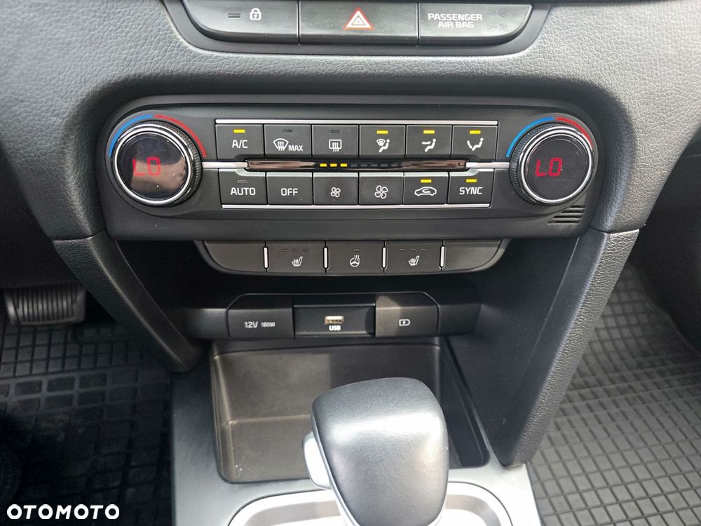 Kia XCeed - 17