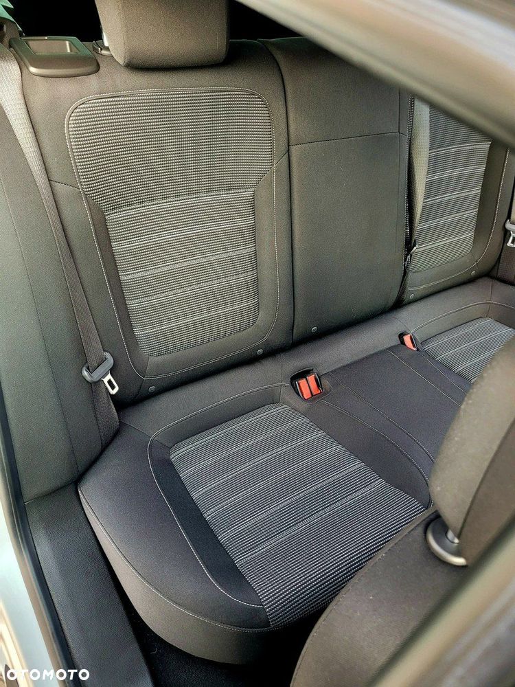 Opel Insignia 2.0 CDTI automatik Business Edition - 27