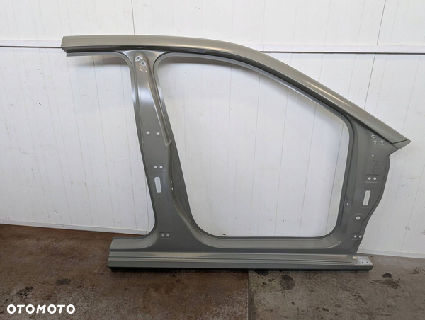 Skoda Fabia 4 IV 2021-2025 HB 5D próg słupek prawy poszycie 6VE809606