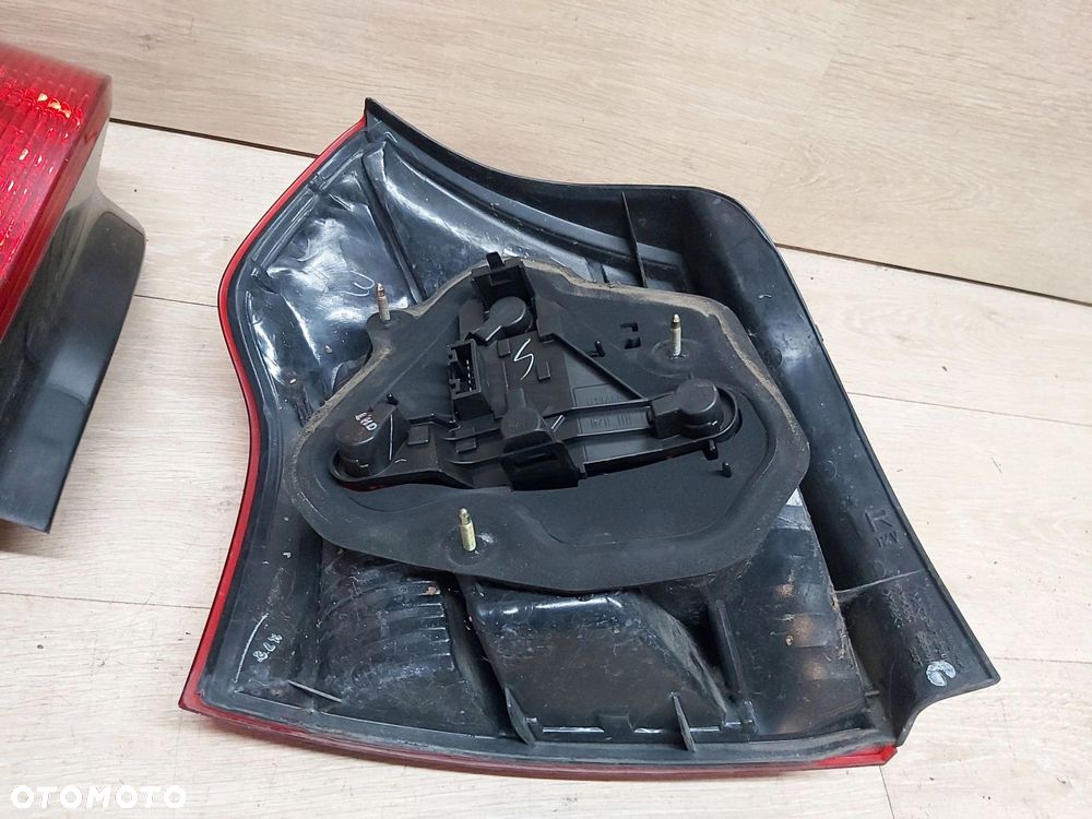 Toyota Corolla E12 lampa prawy tył Hatchback HB - 3