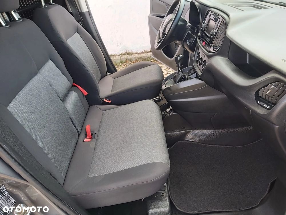 Fiat Doblo - 11