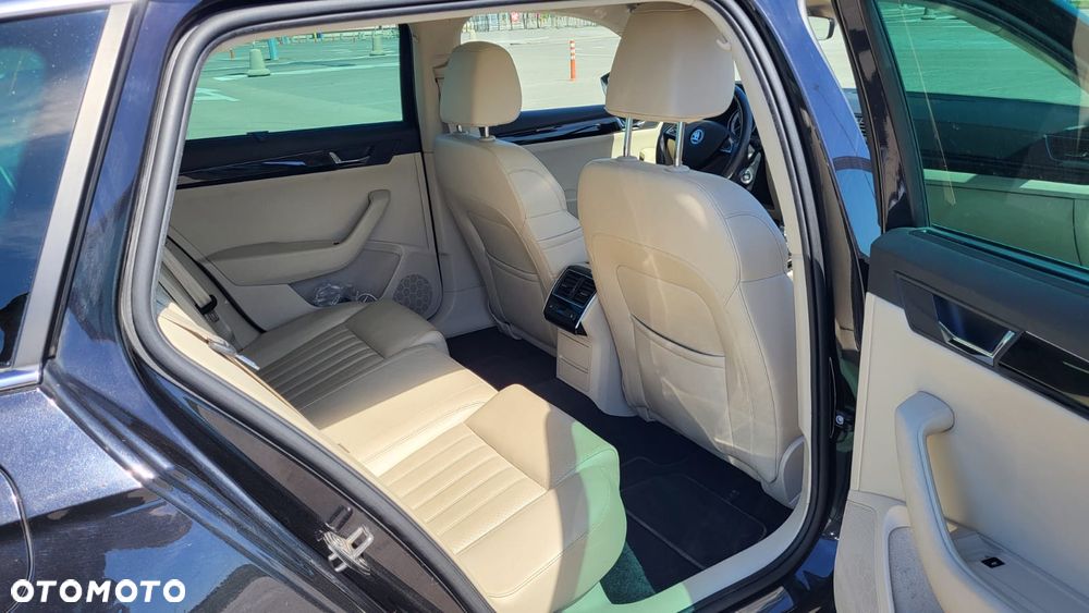 Skoda Superb 2.0 TDI DSG L&K - 14