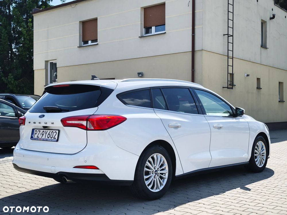 Ford Focus 1.5 EcoBlue STart-Stopp-System TITANIUM - 4