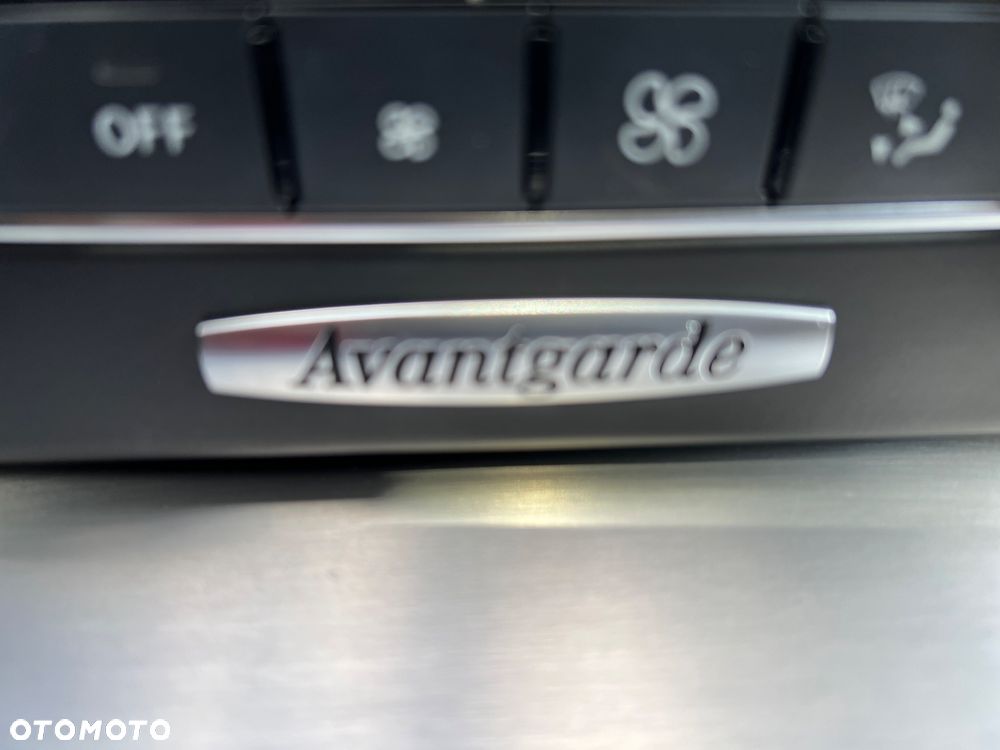 Mercedes-Benz Klasa C 180 T 7G-TRONIC Avantgarde Edition - 24