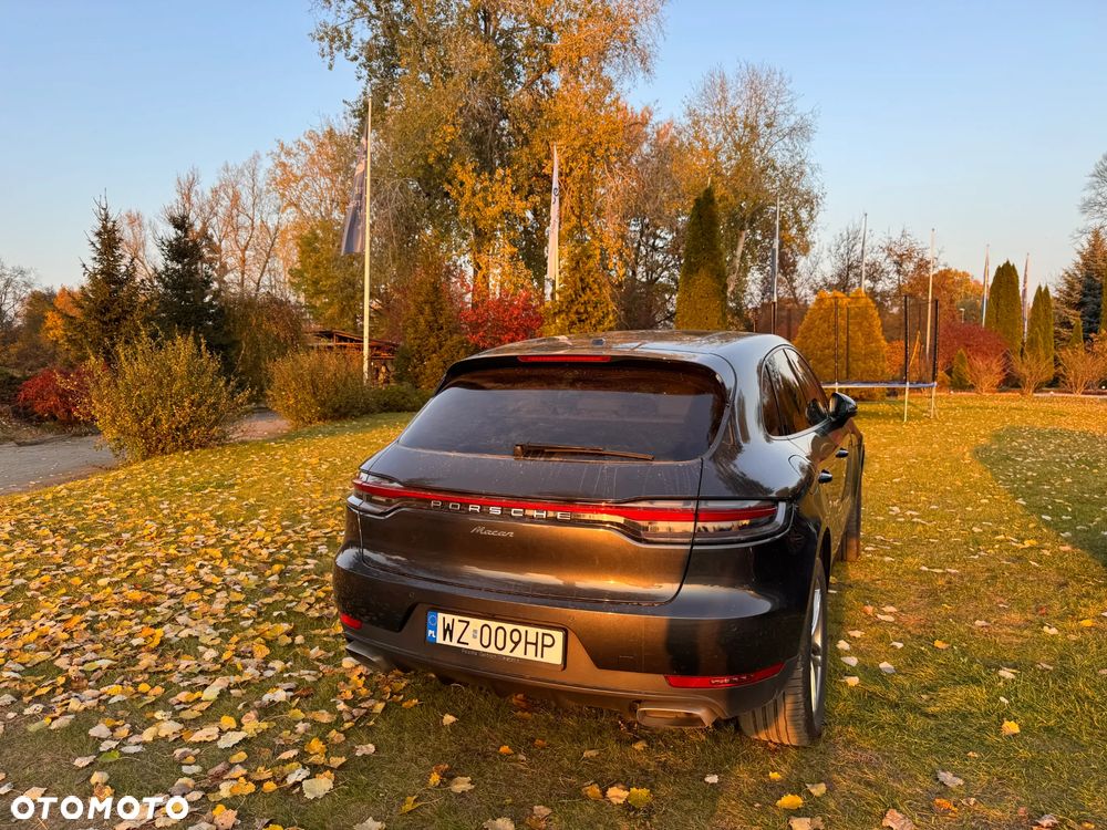 Porsche Macan Standard - 2