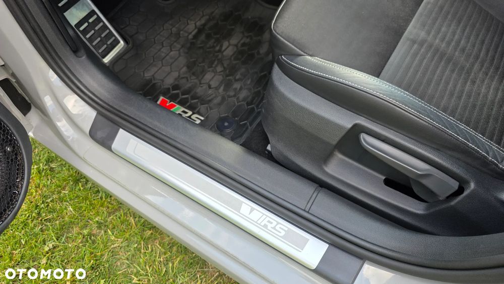 Skoda Octavia 2.0 TDI RS DSG - 10
