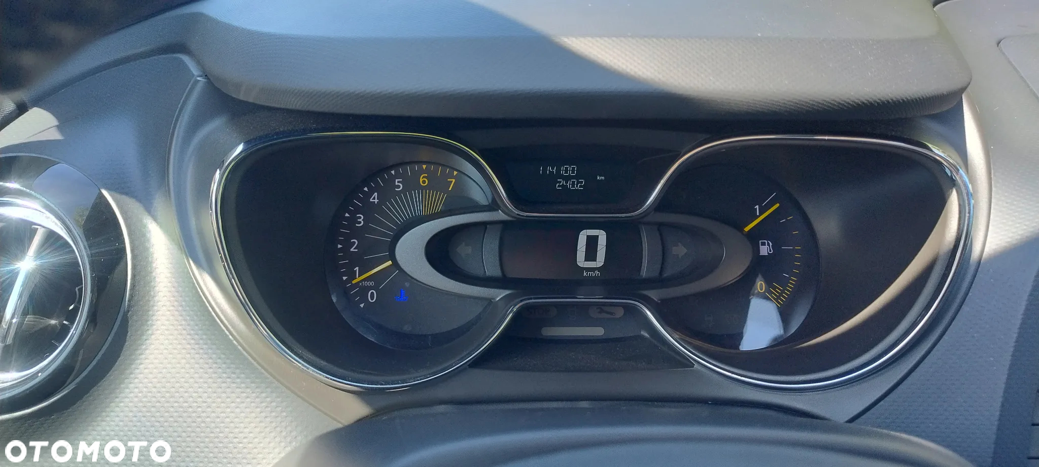Renault Captur (ENERGY) TCe 90 INTENS - 12