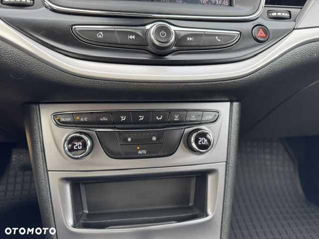 Opel Astra - 16
