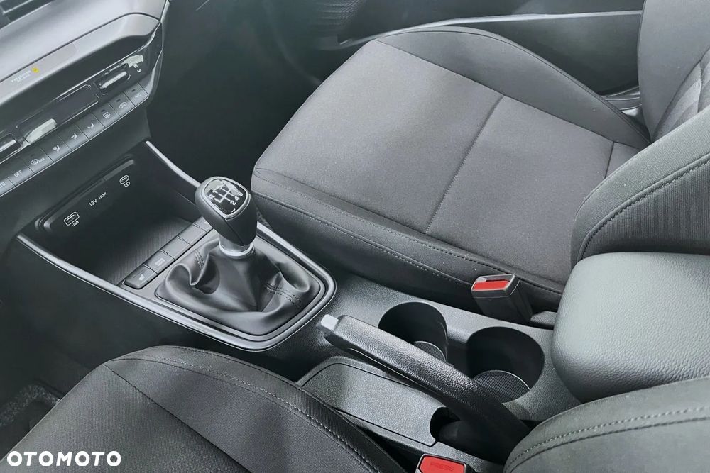 Hyundai i20 1.2 Modern - 13