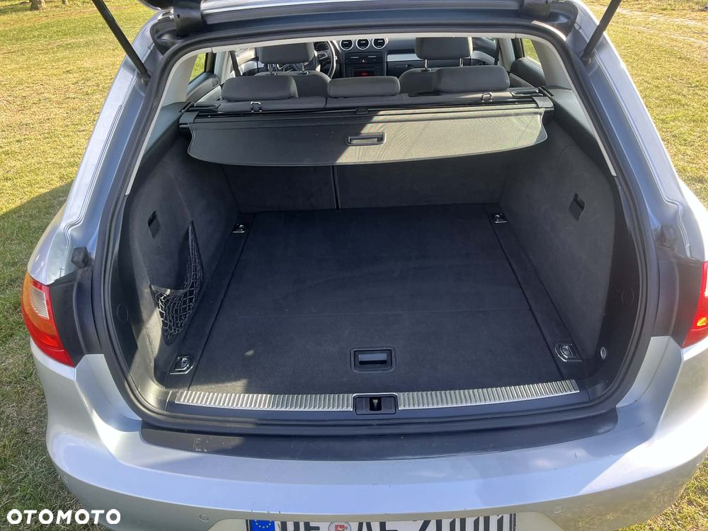 Seat Exeo 2.0 TDI CR Ecomotive Reference - 8