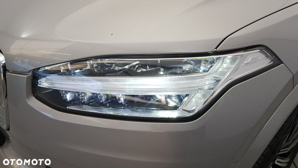 Volvo XC 90 - 10