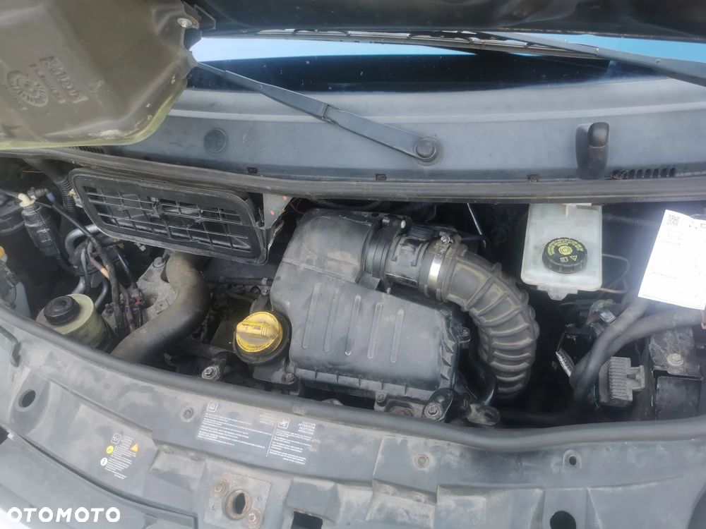 Opel Vivaro L1H1 Tour Cosmo - 25