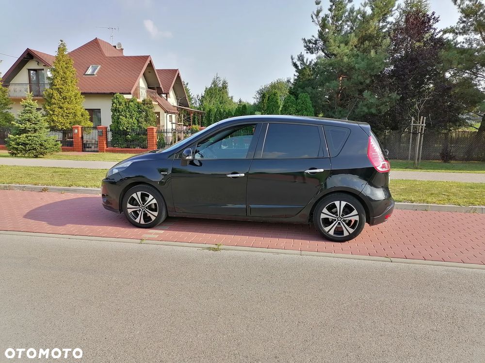 Renault Scenic 1.6 dCi Energy Bose Edition S&S - 11