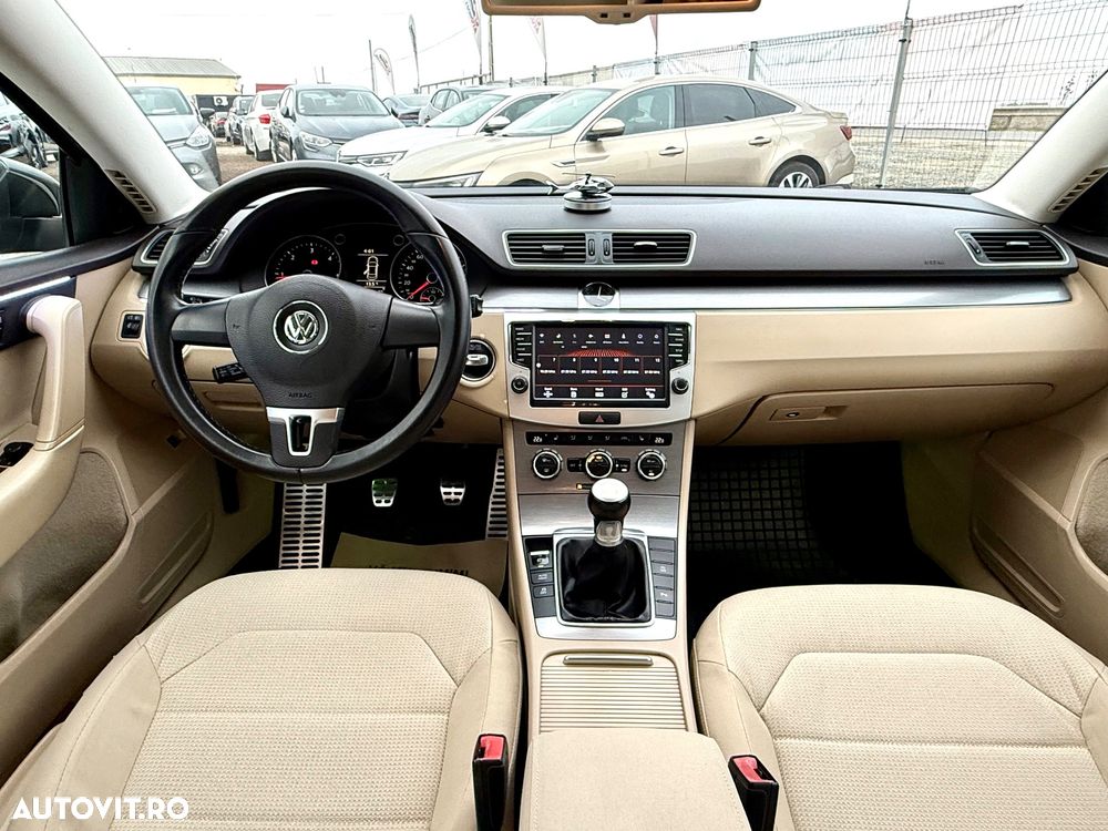 Volkswagen Passat 2.0 TDI BlueMotion Tehnology Comfortline - 8