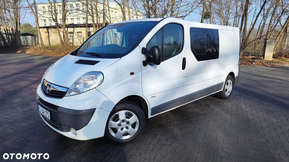 Opel Vivaro - 2