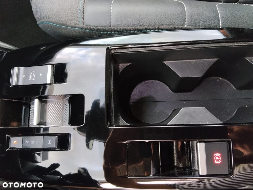 Citroën C4 BlueHDi 130 Stop&Start EAT8 SHINE - 21