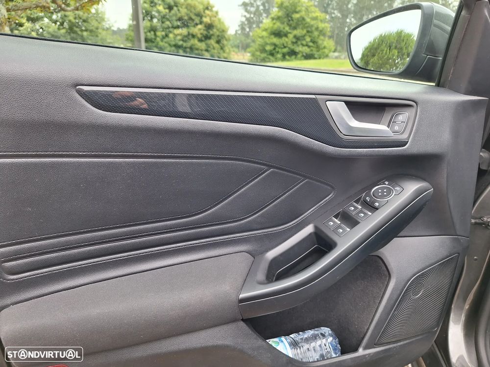 Ford Focus SW 1.0 EcoBoost ST-Line - 12