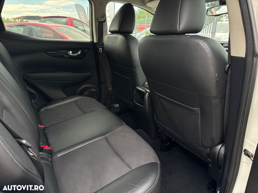 Nissan Qashqai 1.6 DIG-T TEKNA+ - 11