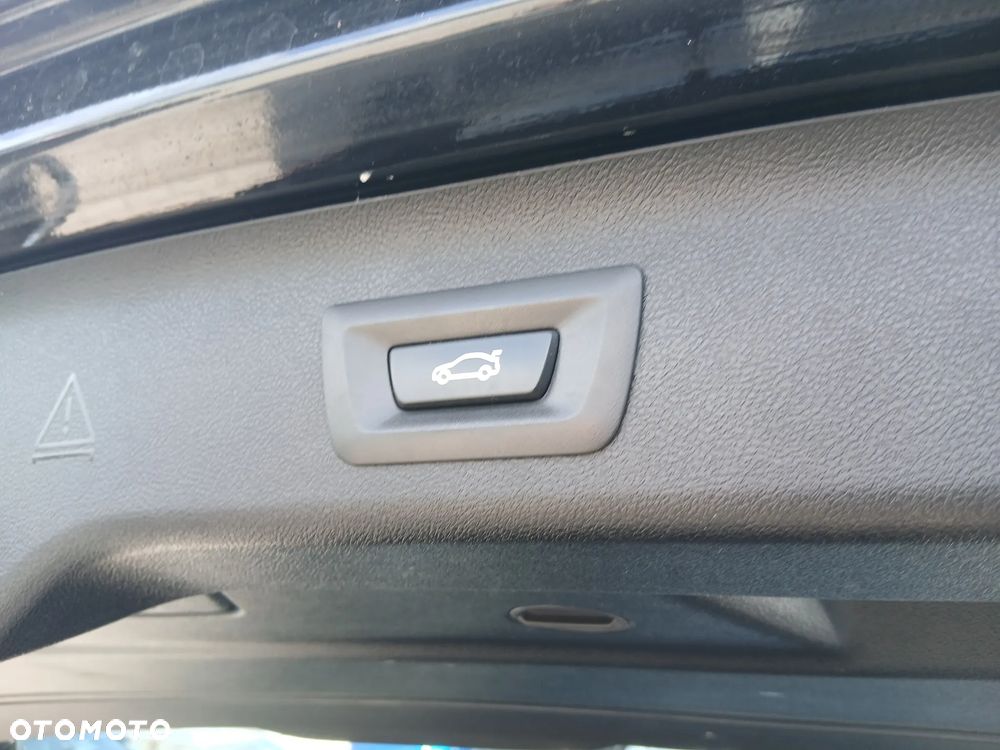 BMW Seria 5 520d Luxury Line - 8