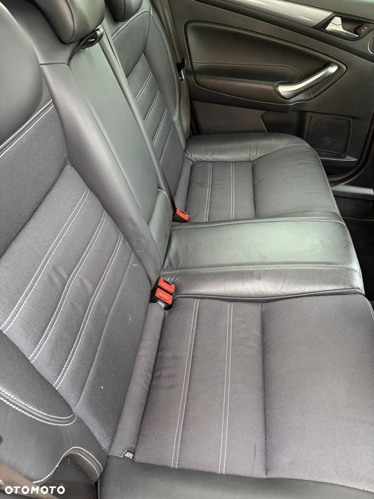 Ford Mondeo 2.0 TDCi Champions Edition - 13