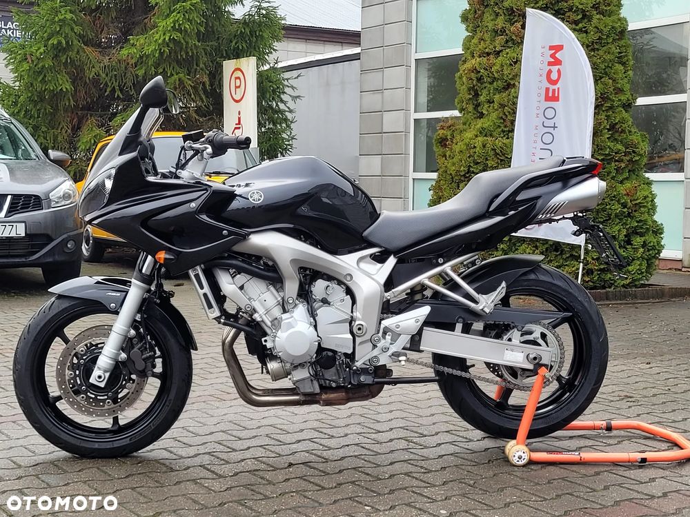 Yamaha FZ6 - 3