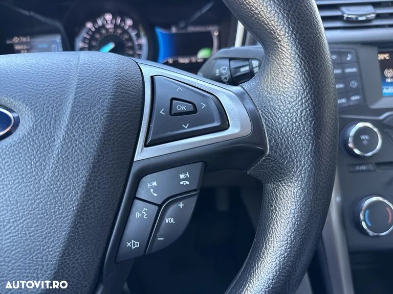 FORD Fusion 2017 — imagine 18