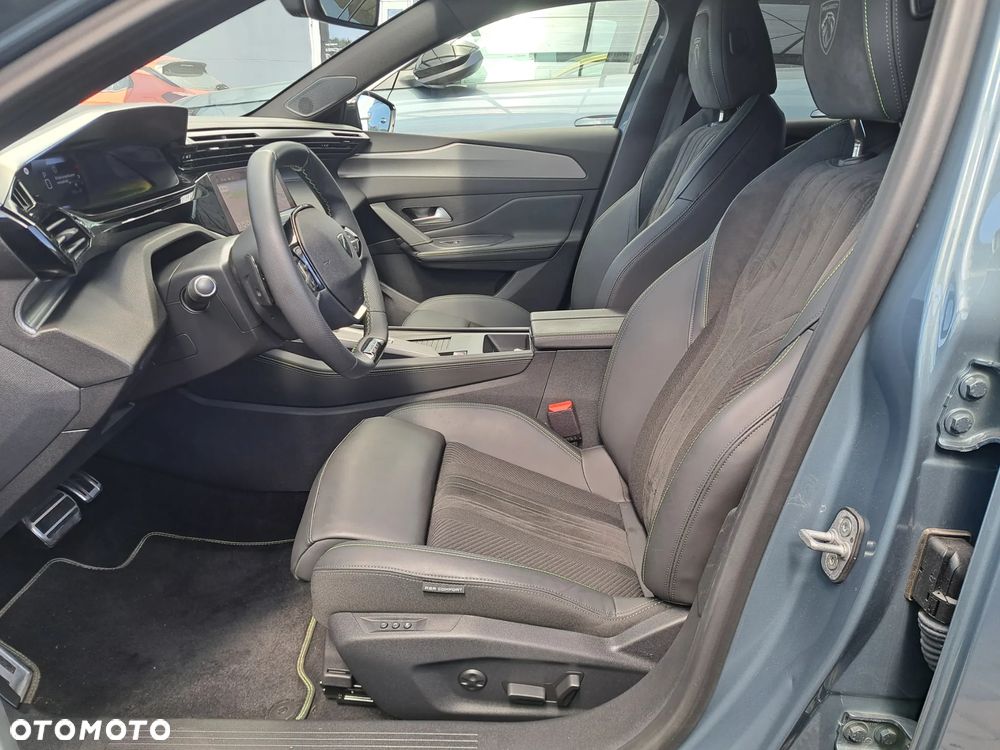 Peugeot 308 - 13