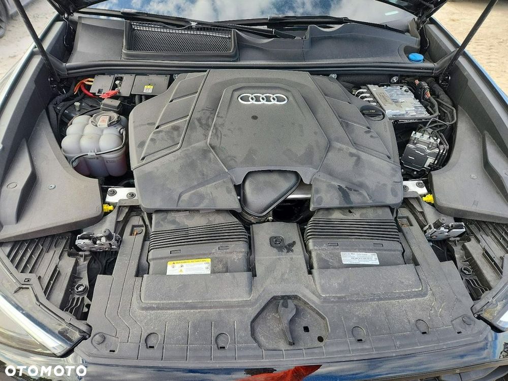 Audi Q8 55 TFSI quattro tiptronic - 10