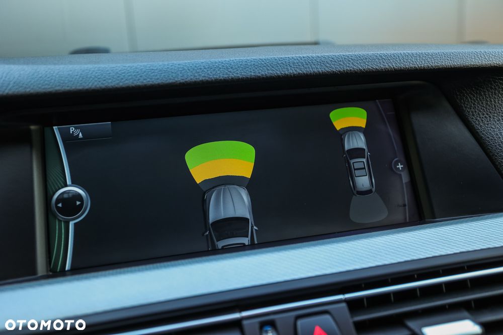 BMW Seria 5 520d Blue Performance - 27